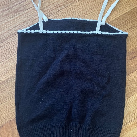 Simple Retro Top - Picture 3 of 4